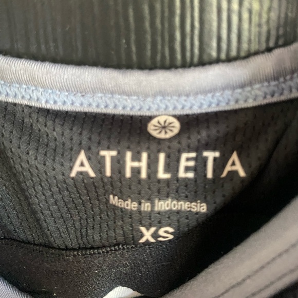 Athleta Spaghetti Strap Top With Built-in Bra Size XS - Picture 3 of 7